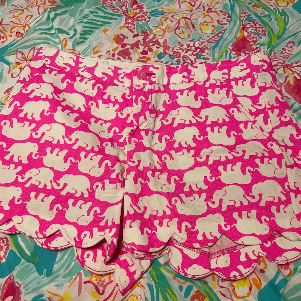 Lilly a Pulitzer Size 6 Buttercup shorts
